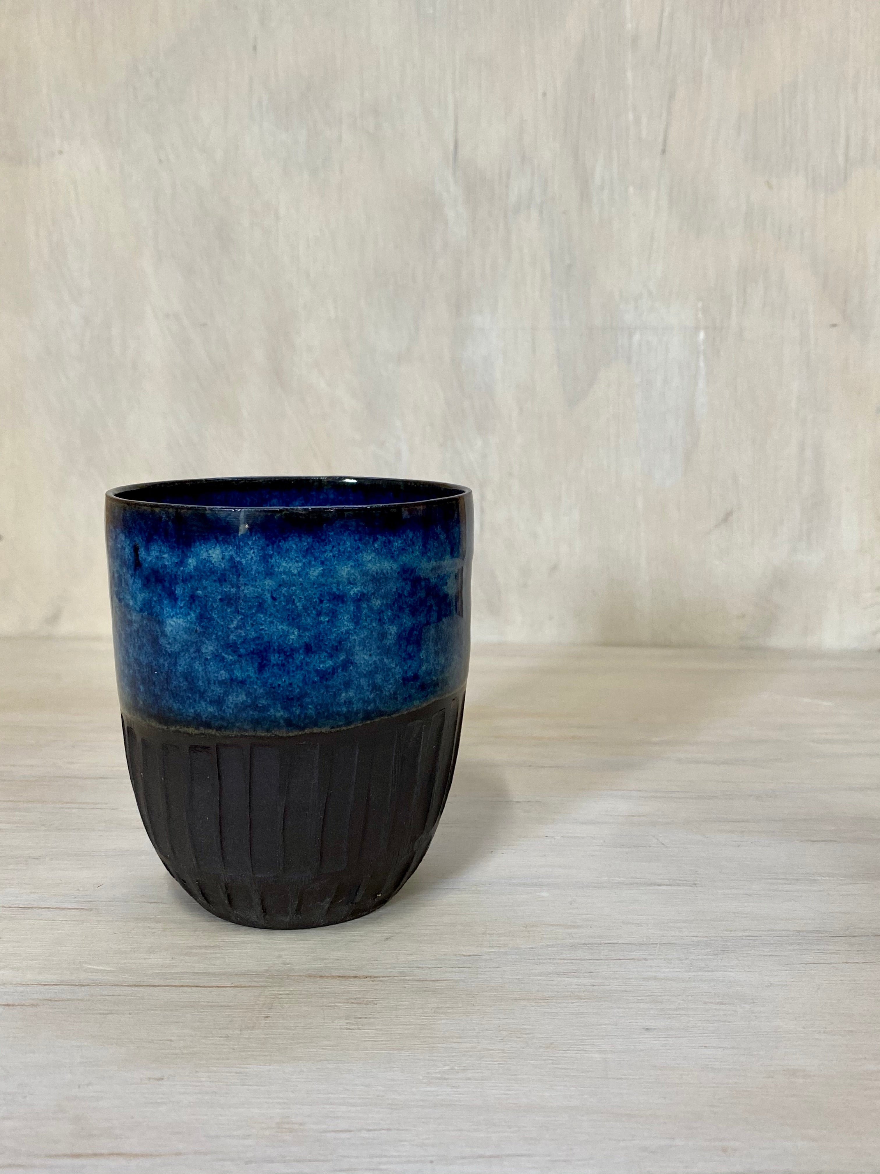 Floating blue cup (set of 2) - seconds